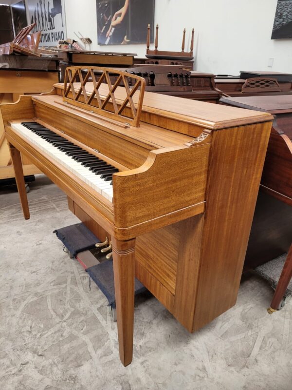 Piano Gulbransen Espineta - mecanica interior