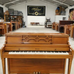 Piano Starck Consola Vertical en venta - Su Majestad del Piano