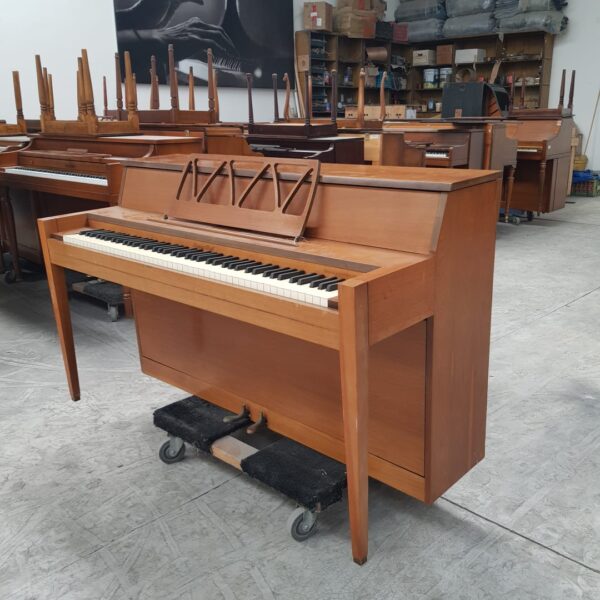 Piano Nancy Hart Espineta - mecanica interior