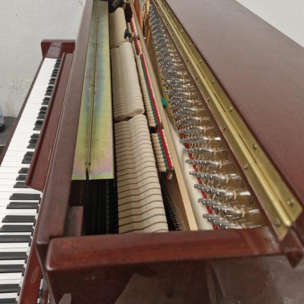 Piano Pearl River Vertical - mecanica interior