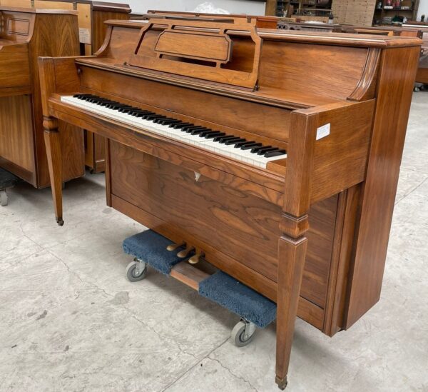 Piano Everett Consola - mecanica interior