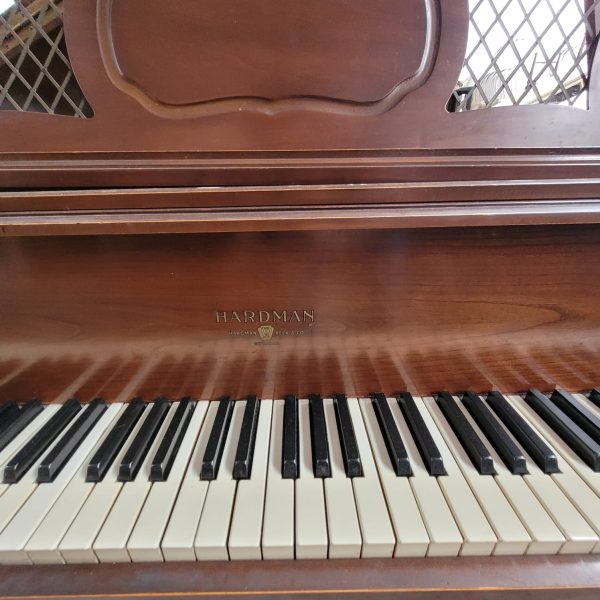 Piano Hardman Cuarto Cola - detalle del teclado
