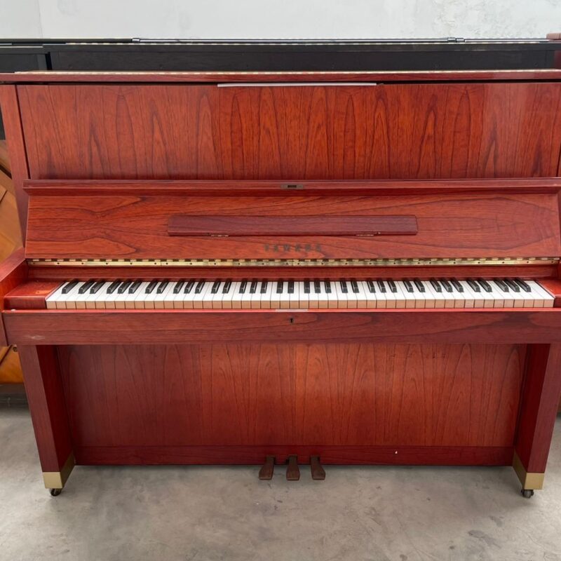 #2158138 Piano YAMAHA Modelo W104, Estudio.