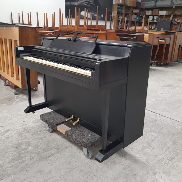 Piano Wurlitzer Espineta - mecanica interior