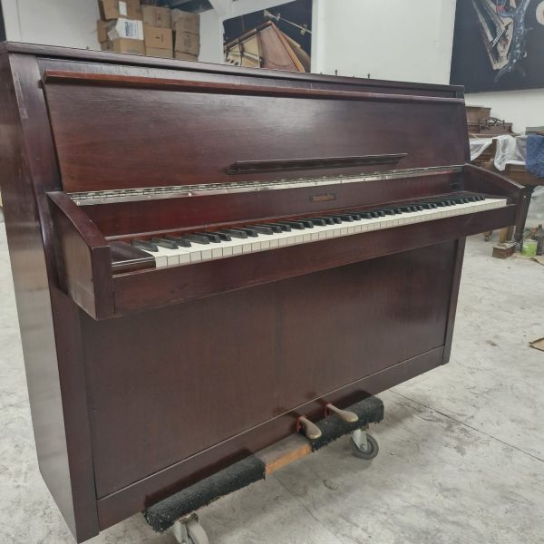 Piano Baldwin - vista lateral