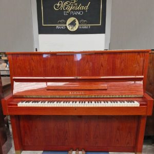 Piano Yamaha W104 - vista lateral