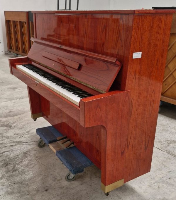 Piano Yamaha W104 - mecanica interior