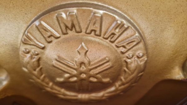Piano Yamaha W104 Vertical - imagen 8