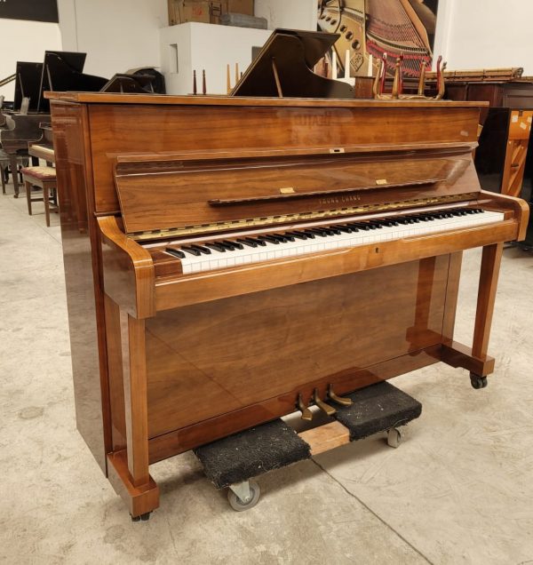 Piano Young Chang Estudio - vista lateral