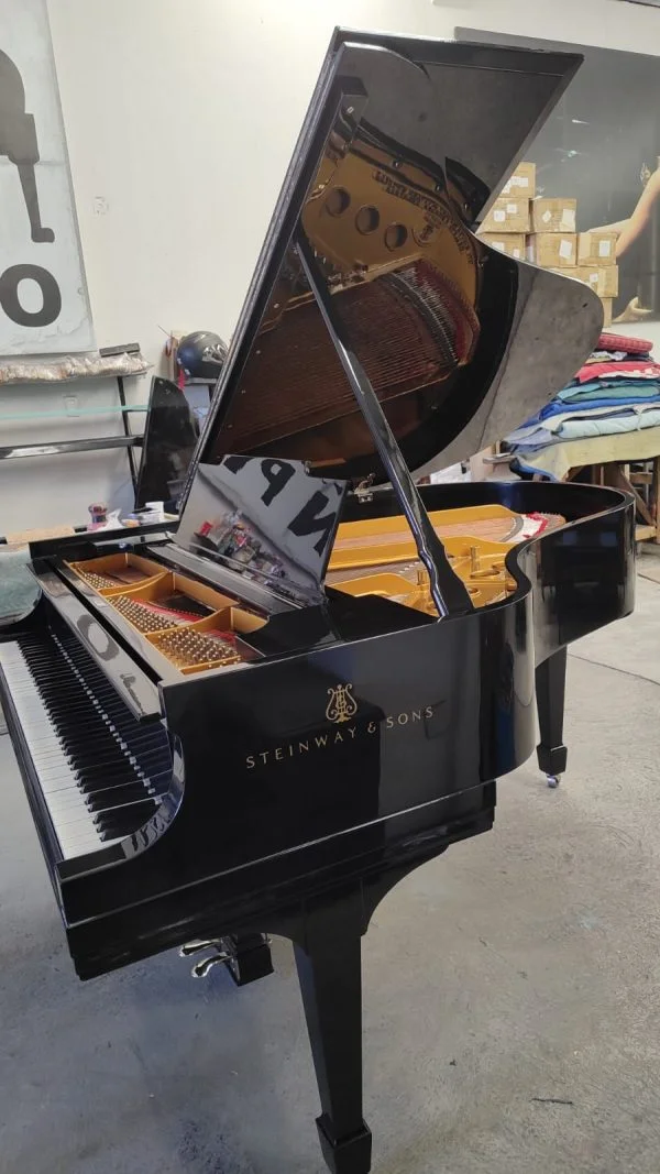 #209345 Piano de Cola STEINWAY & SONS Modelo B, Lujo y Elegancia.