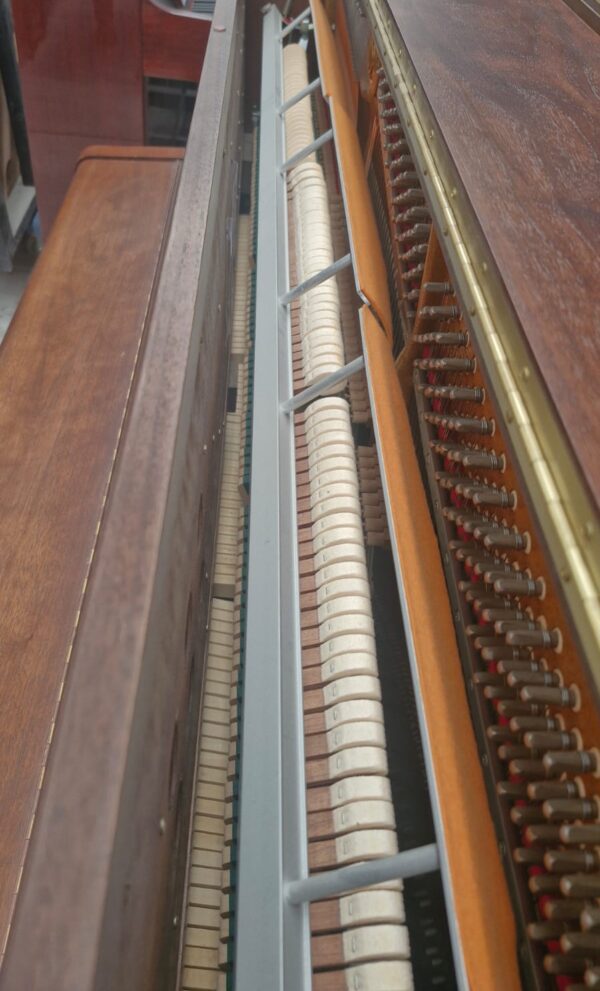 Piano Young Chang U-121 Vertical - imagen 6