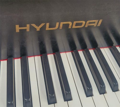 Piano Hyundai Octavo De Cola - vista lateral