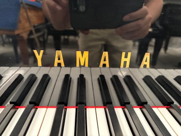 Piano Yamaha G5E - mecanica interior