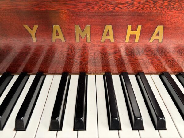 Piano Yamaha G2B de Cola - imagen 5