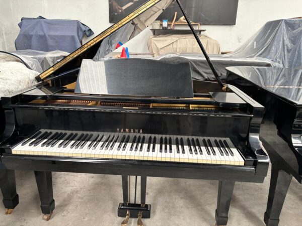 Piano Yamaha G5A - detalle del teclado
