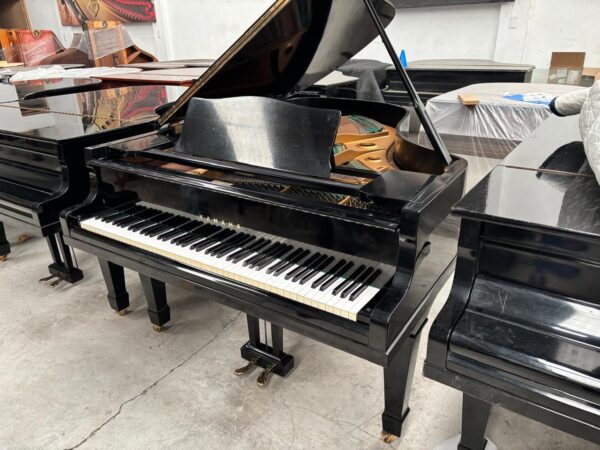 Piano Yamaha G5A - mecanica interior