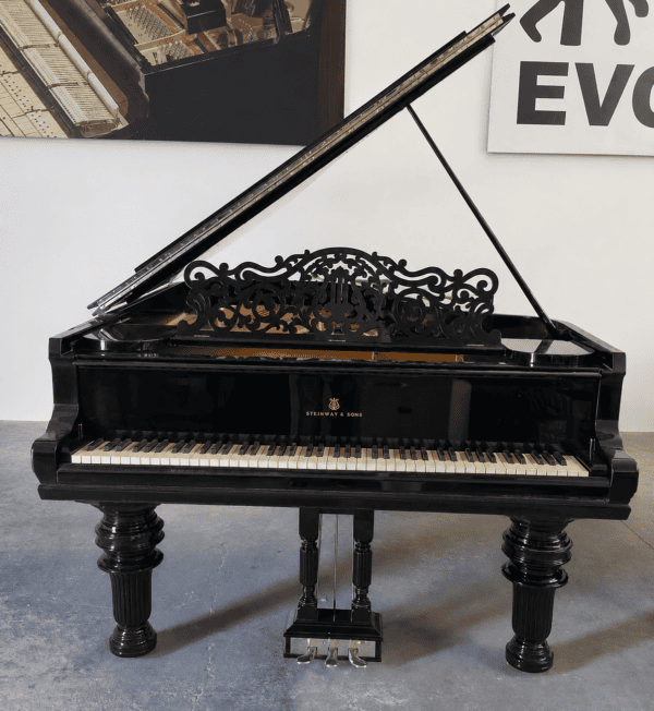 Piano de Cola Steinway & Sons Modelo B negro - detalle del teclado