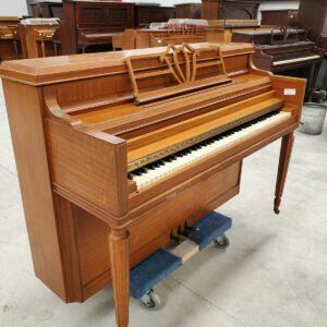 Piano Kohler Campbell - vista lateral