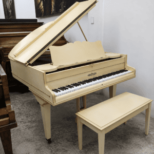 Piano Chickering De Cola - vista lateral