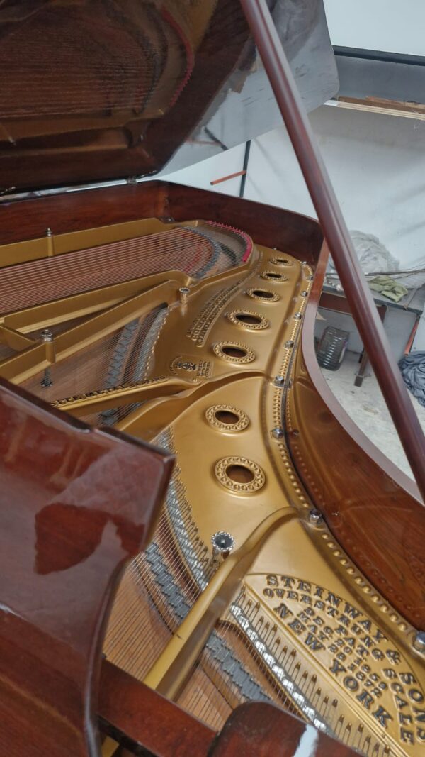 # 42300 Piano de Cola STEINWAY & SONS Modelo C, 85 teclas. - Imagen 8