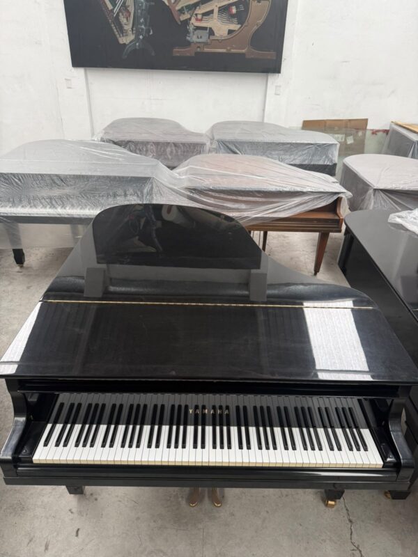 #694428 Piano YAMAHA NO. G3, Calidad y Prestigio. - Imagen 3