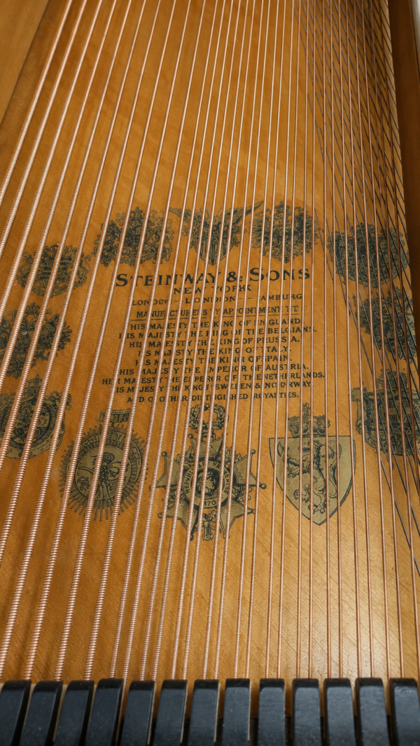 # 42300 Piano de Cola STEINWAY & SONS Modelo C, 85 teclas. - Imagen 16